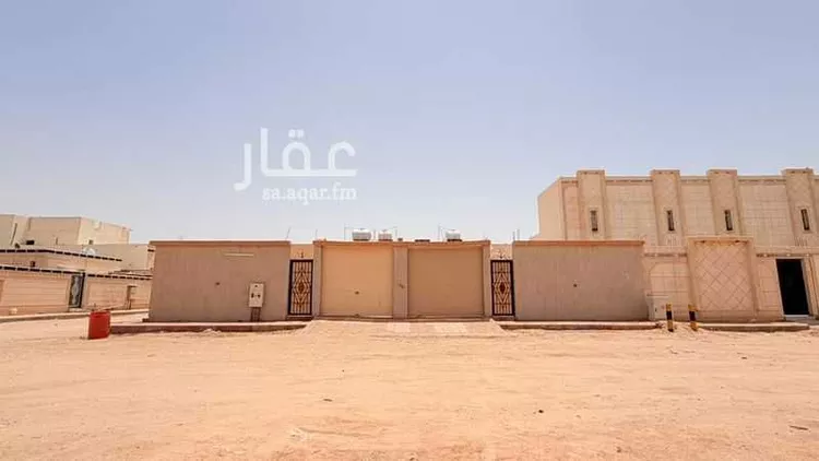 دور للبيع في شارع الرجاء, حي الصناعية, مدينة حفر الباطن, المنطقة الشرقية