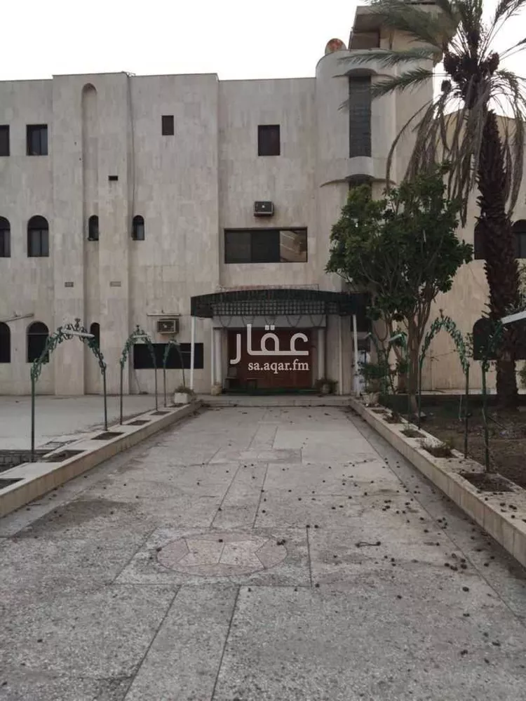 فيلا للبيع في شارع حصين ابن عبيد الخزاعي, حي الشريبات, مدينة المدينه المنوره, منطقة المدينة المنورة