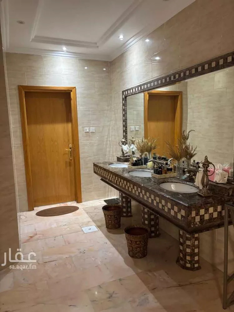 Villa for Sale in Riyadh Shubra 9