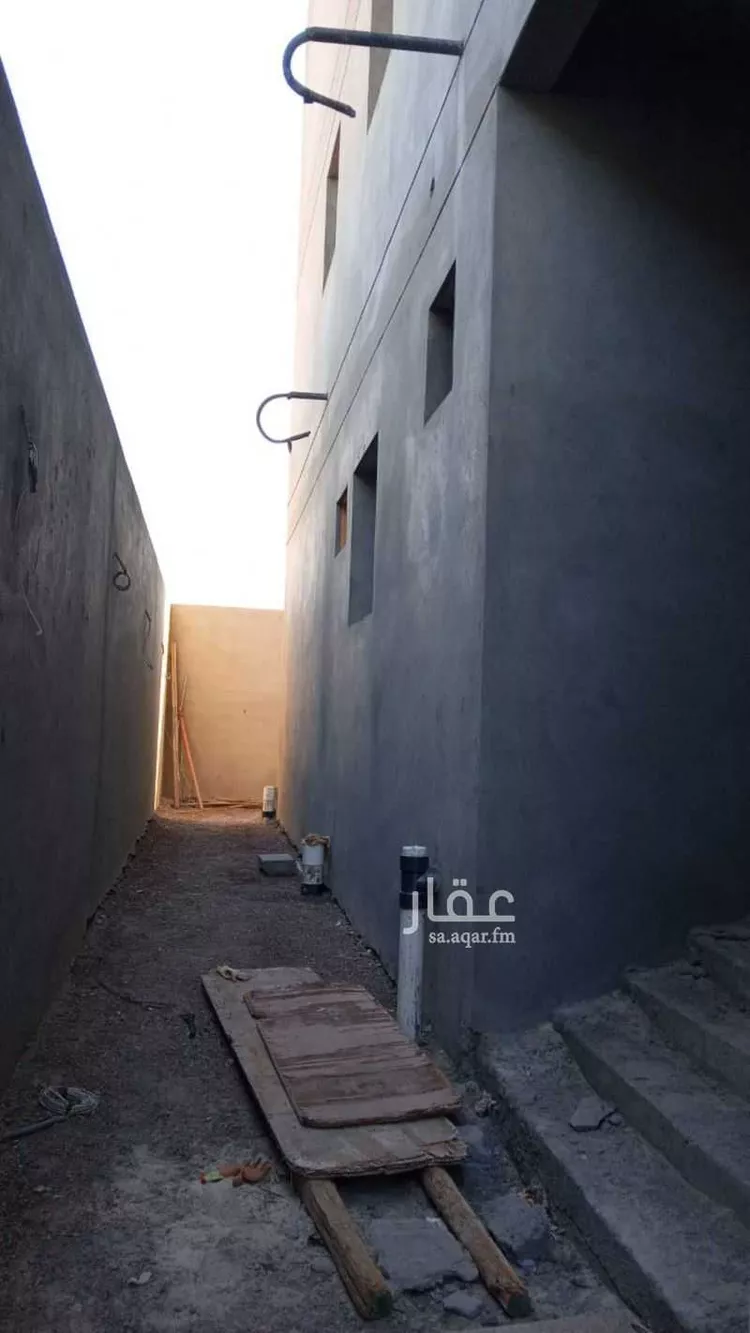 عمارة للبيع في شارع قيس ابن السائب ابن عويمر, حي أبوكبير, مدينة المدينة المنورة, منطقة المدينة المنورة صورة 2