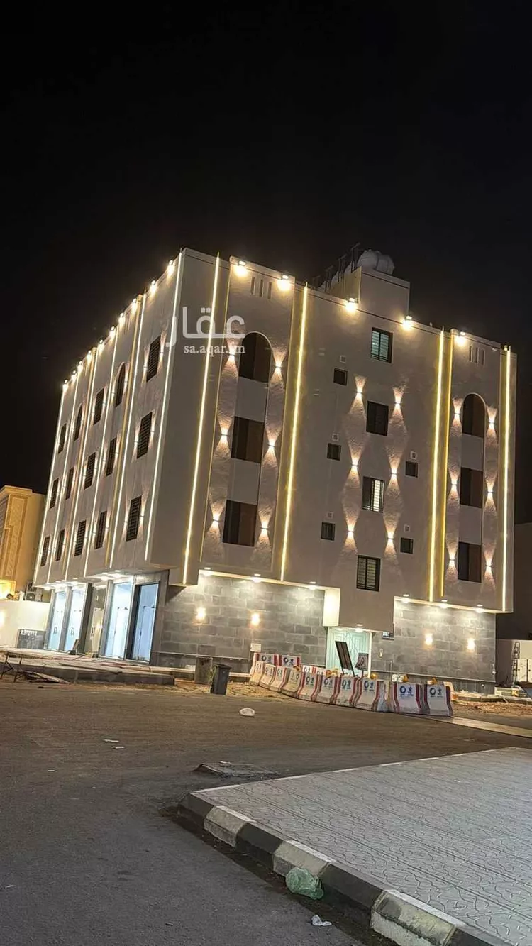 شقة للبيع في شارع عمير بن سعد الأنصاري ، حي المطار ، المدينة المنورة ، منطقة المدينة المنورة صورة 4