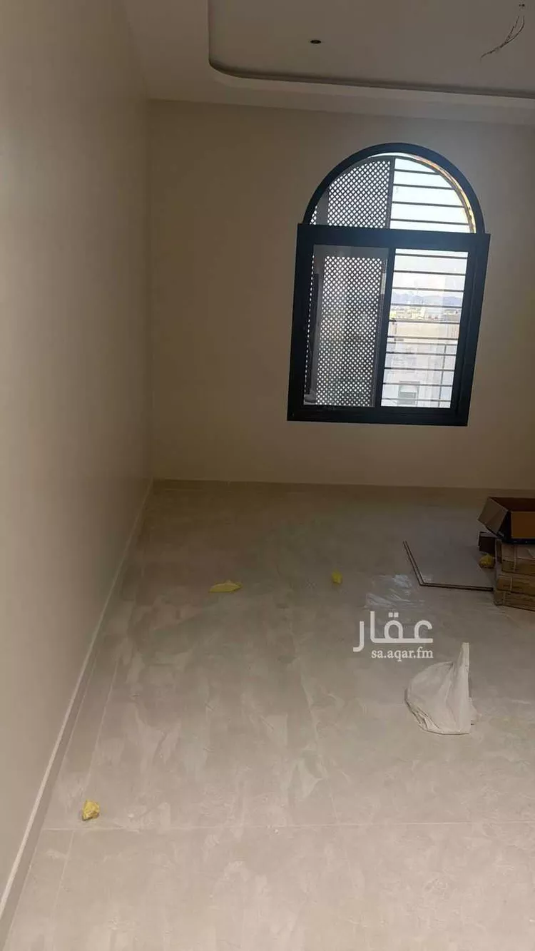 شقة للبيع في شارع عمير بن سعد الأنصاري ، حي المطار ، المدينة المنورة ، منطقة المدينة المنورة صورة 2