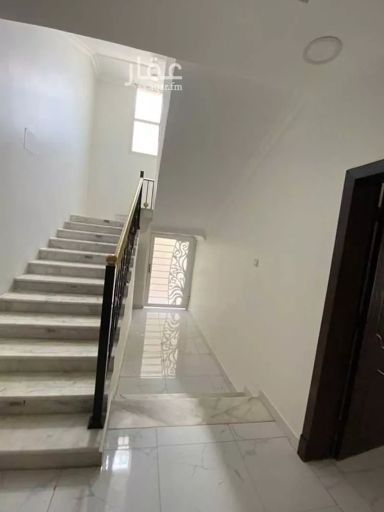 فيلا للبيع في شارع الصناعة, حي الأمواج, مدينة الخبر, المنطقة الشرقية صورة 3