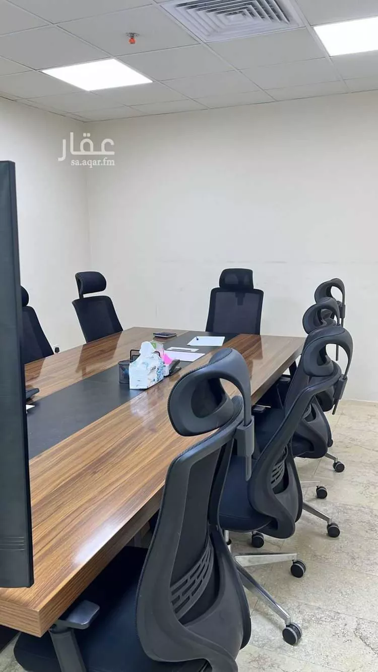 مكتب تجاري للإيجار في شارع الامير ماجد الفرعي ، حي الورود ، جدة ، جدة صورة 4