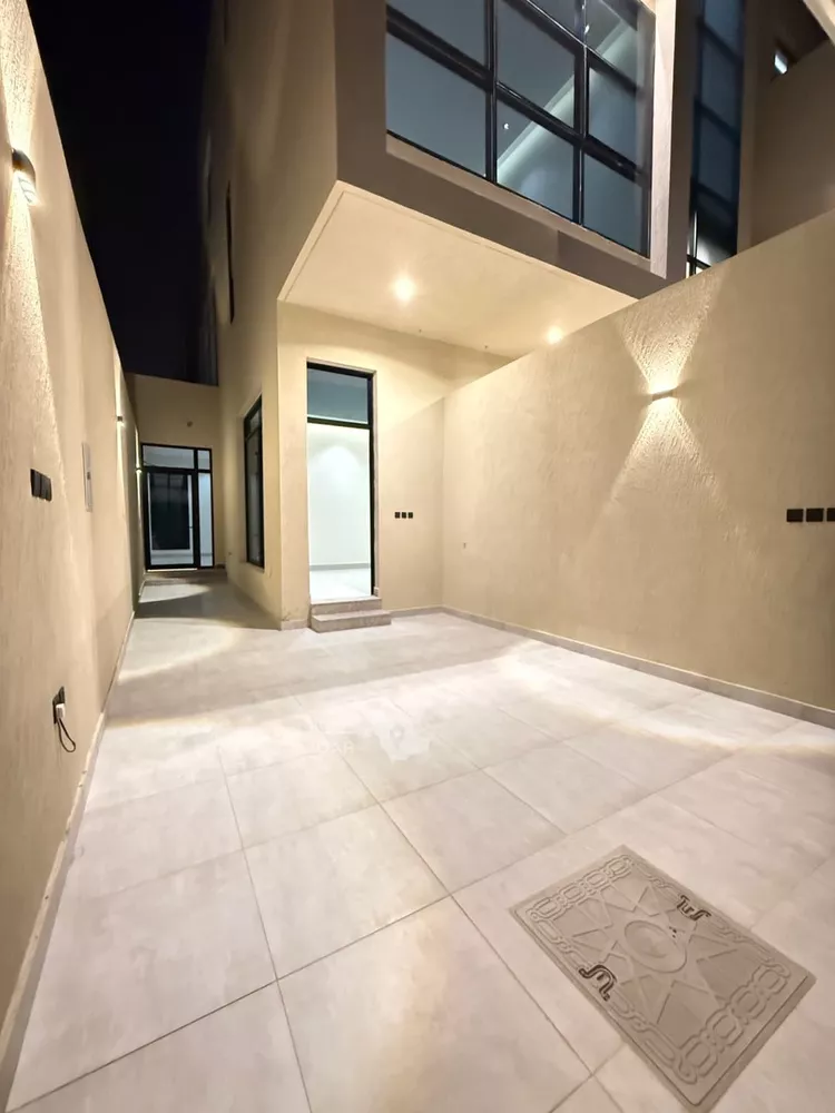 Floor for Sale in Riyadh An Narjis 2