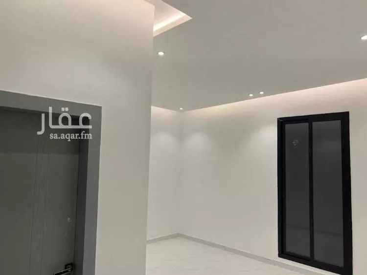 Floor for Sale in Riyadh Al Uraija Al Wusta صورة 2