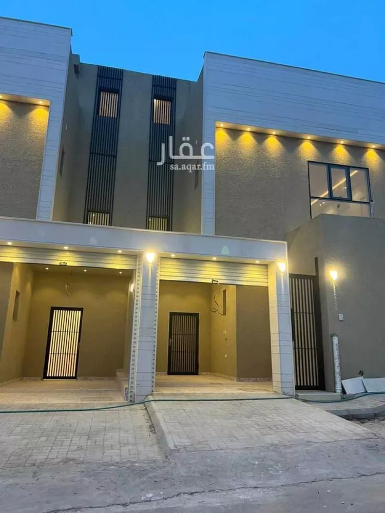 Floor for Sale in Riyadh Al Uraija Al Wusta