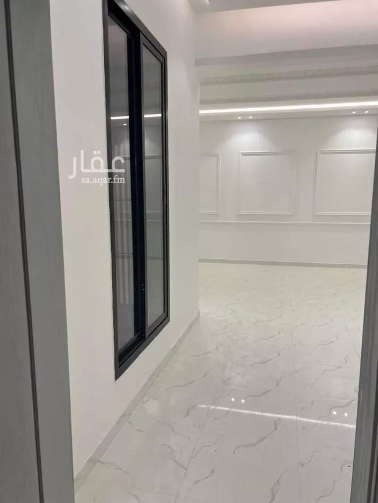 Floor for Sale in Riyadh Al Uraija Al Wusta صورة 3