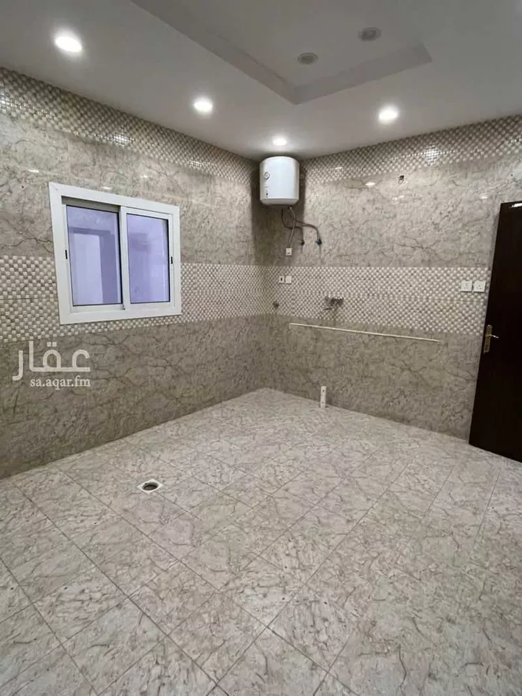 شقة للإيجار في شارع خارجة بن زيد الخزرجي ، حي الباهر ، الباحة ، منطقة الباحة 14