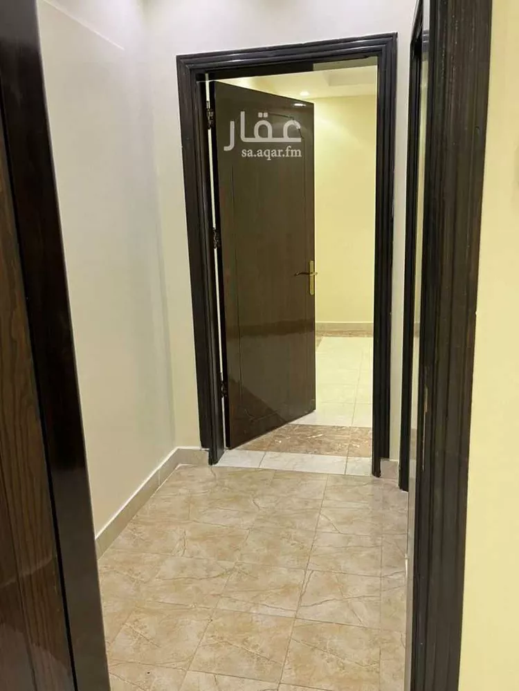 شقة للإيجار في شارع خارجة بن زيد الخزرجي ، حي الباهر ، الباحة ، منطقة الباحة 7