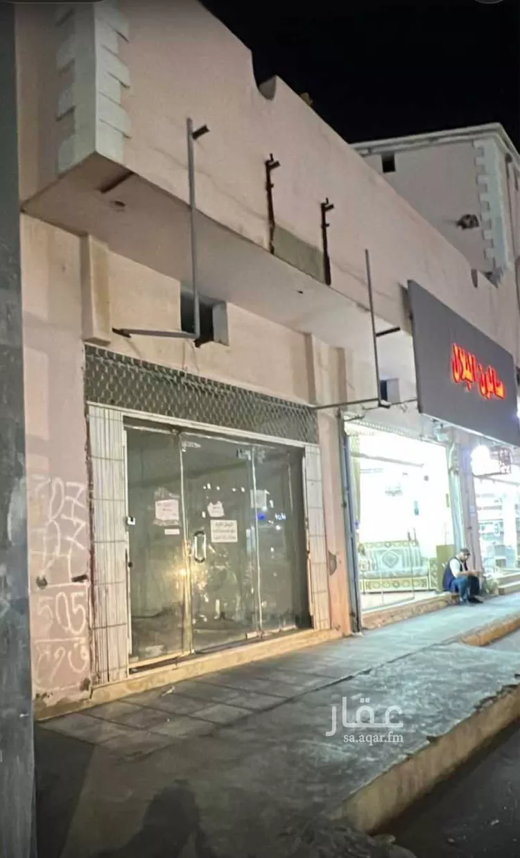 محل للإيجار في شارع ابن سعادة, حي الواسط, مدينة الطائف, منطقة مكة المكرمة صورة 2