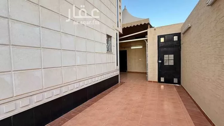 فيلا للبيع في شارع أحمد بن وداعة, حي العوالي, مدينة الرياض, منطقة الرياض صورة 2