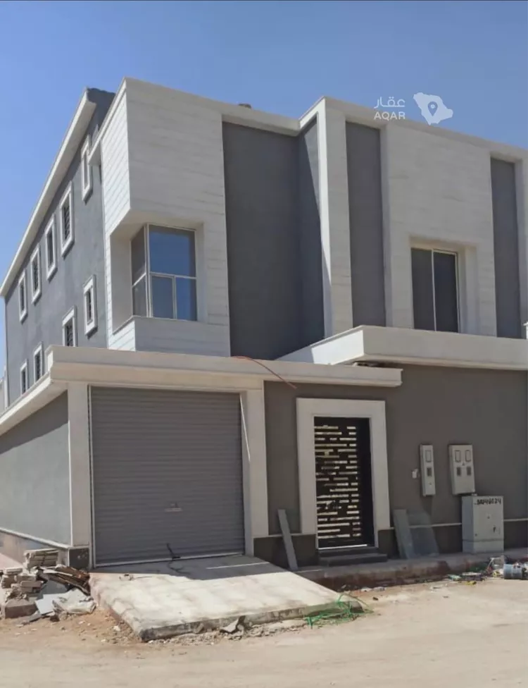 فيلا للبيع في شارع زينب بنت أبي سلمة ، حي الرمال ، الرياض ، منطقة الرياض