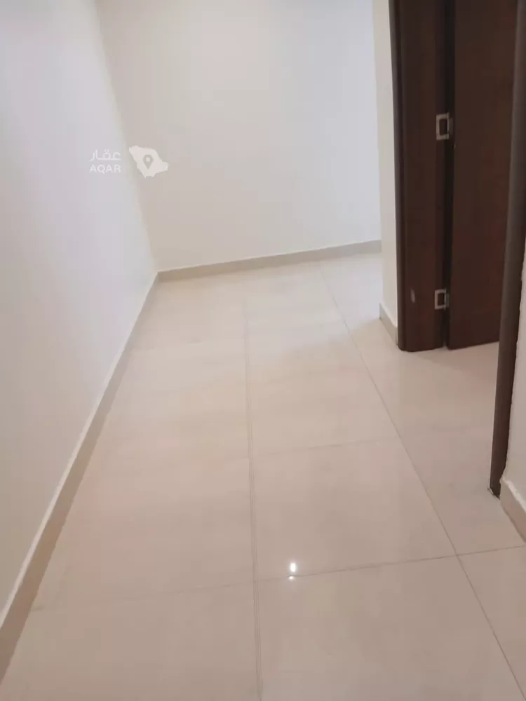 شقة للإيجار في شارع عبدالله بن المهاجر, حي العليا, مدينة الرياض, منطقة الرياض 6