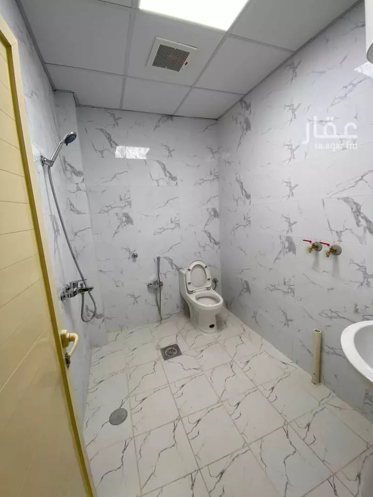 Building for Rent in Riyadh Sultana 12