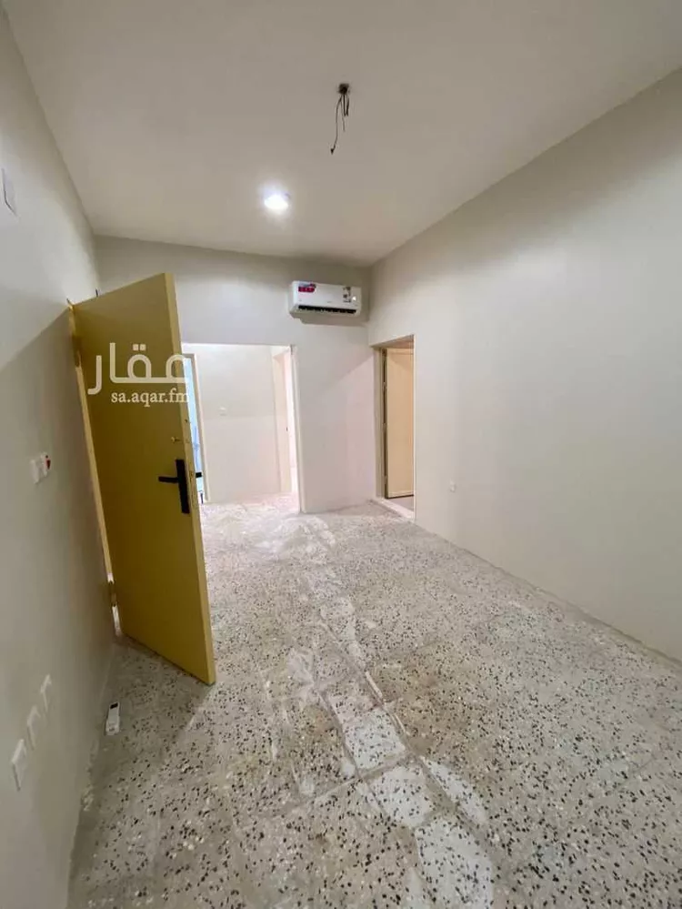 Building for Rent in Riyadh Sultana 13