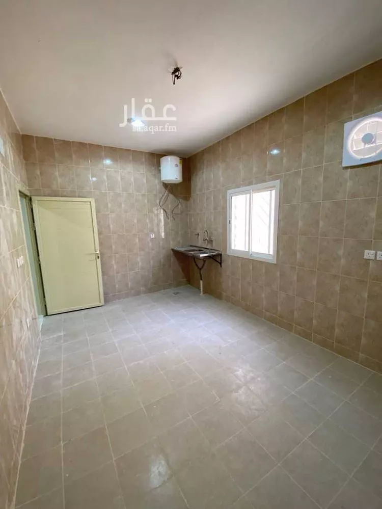 Building for Rent in Riyadh Sultana 24