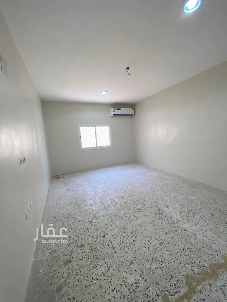 Building for Rent in Riyadh Sultana 14