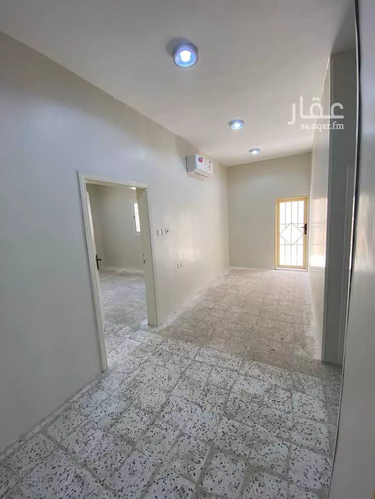 Building for Rent in Riyadh Sultana 19
