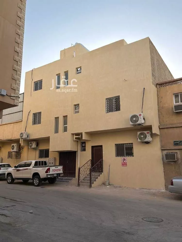 Building for Rent in Riyadh Sultana 28