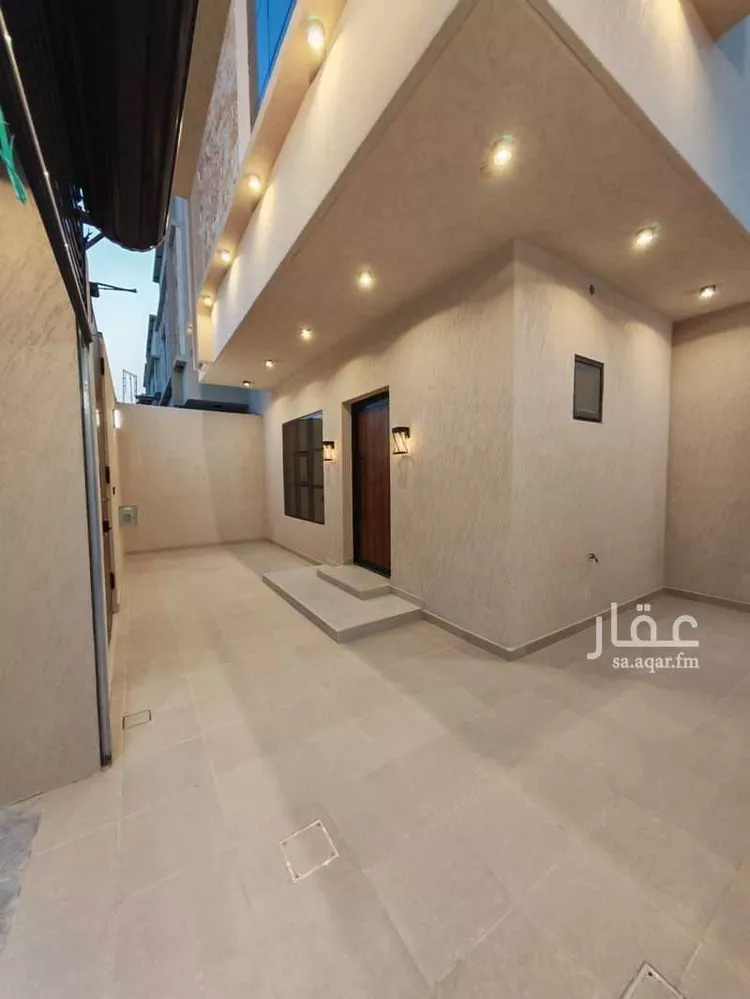 فيلا للبيع في شارع اسيد بن الحضير, حي الخالدية, مدينة الاحساء, المنطقة الشرقية صورة 2