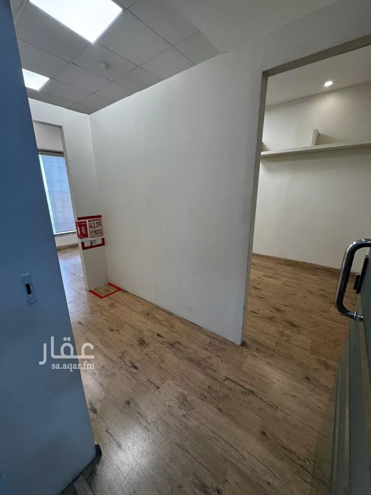 مكتب تجاري للإيجار في شارع الملك فهد بن عبدالعزيز سعود, حي الجسر, مدينة الخبر, المنطقة الشرقية صورة 3