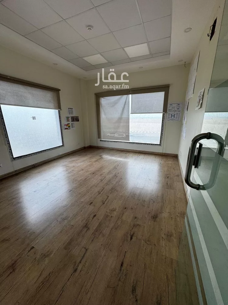 مكتب تجاري للإيجار في شارع الملك فهد بن عبدالعزيز سعود, حي الجسر, مدينة الخبر, المنطقة الشرقية صورة 5