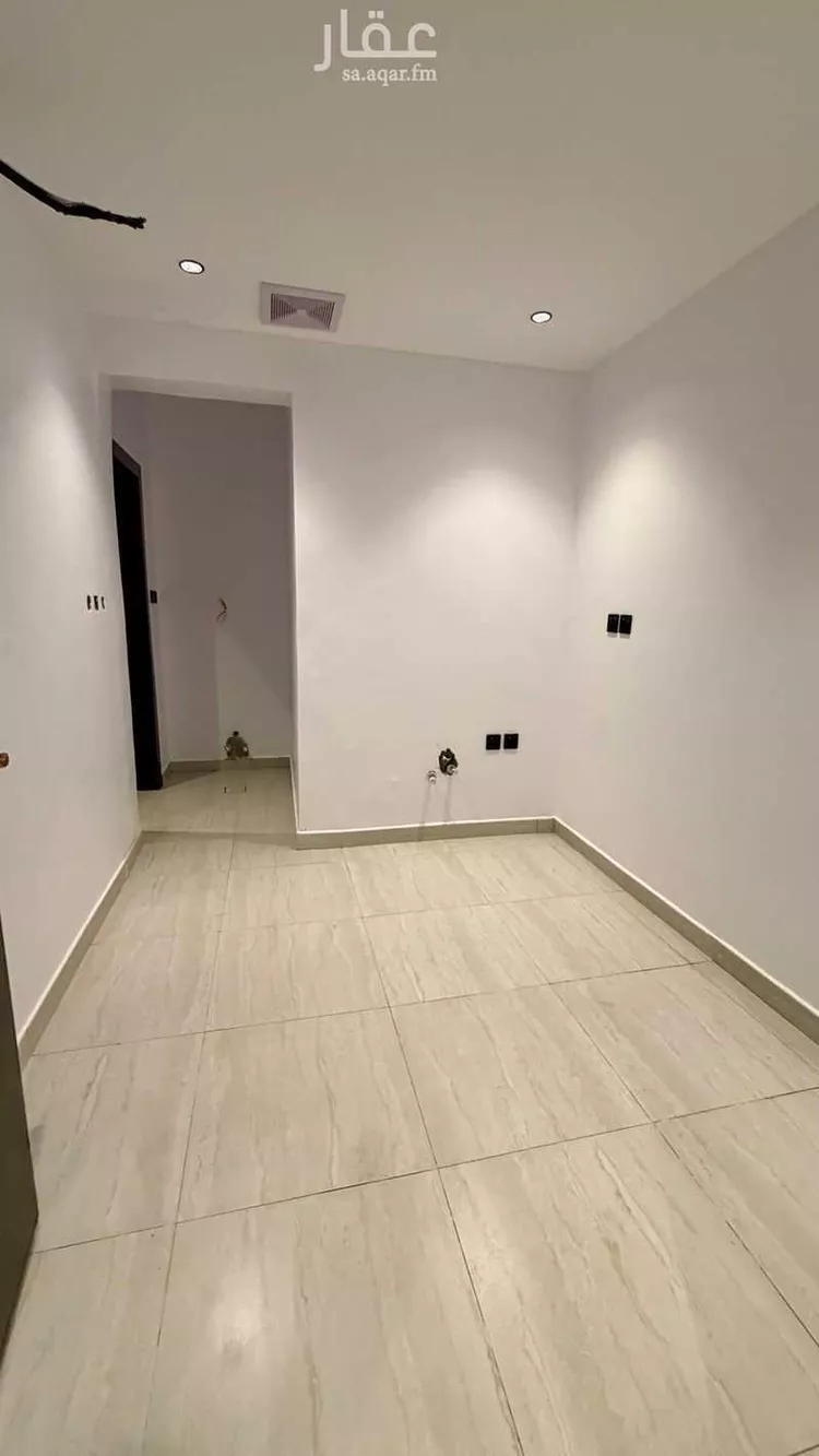 فيلا للإيجار في شارع أحمد بن عبدالرحمن القرطبي, حي الرمال, مدينة الرياض, منطقة الرياض صورة 3