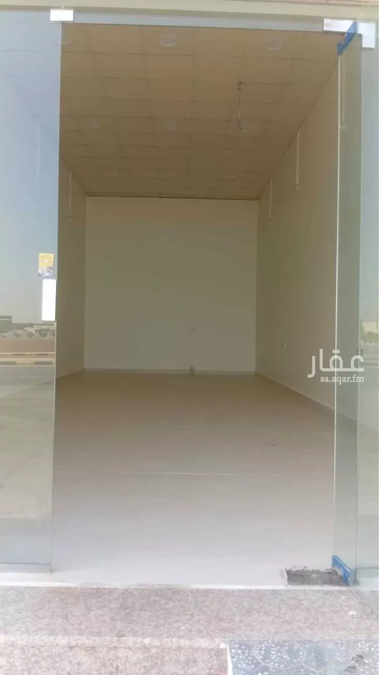 محل للإيجار في شارع طريق السفير الشبيلي, حي الملك خالد, مدينة عنيزة, منطقة القصيم صورة 2