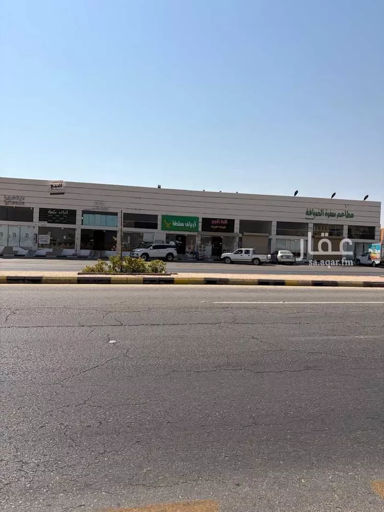 Complex for sale in Unayzah King Khalid صورة 2