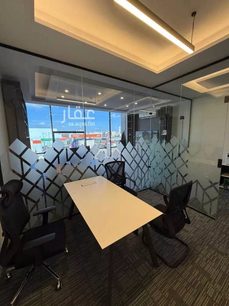 مكتب تجاري للإيجار في شارع ابن عمر القرشي, حي وادي مذينب, مدينة المدينة المنورة, منطقة المدينة المنورة صورة 5