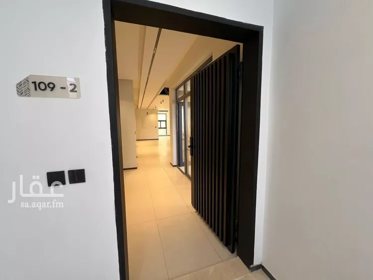 دور للبيع في شارع رقم 378, حي النرجس, مدينة الرياض, منطقة الرياض صورة 5