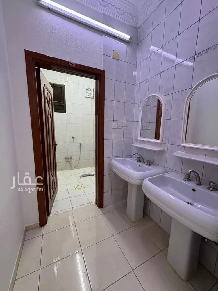 دور للإيجار في شارع ابن الخصيب الدمشقي, حي العريجاء الأوسط, مدينة الرياض, منطقة الرياض صورة 2