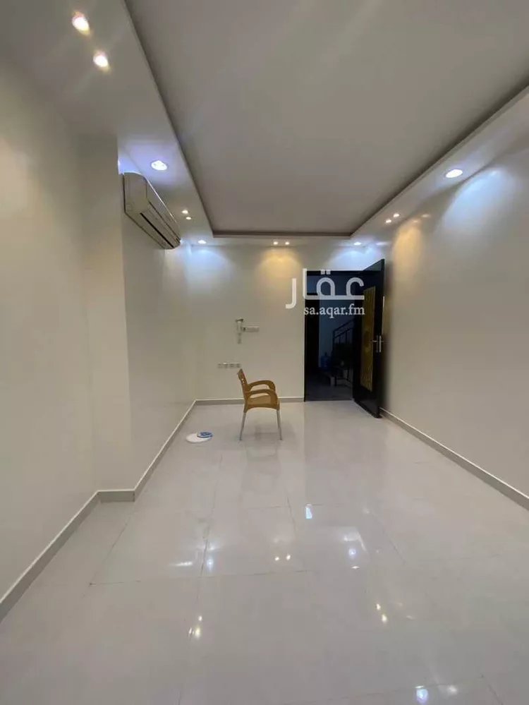 شقة للإيجار في شارع خليص, حي العريجاء الأوسط, مدينة الرياض, منطقة الرياض صورة 2