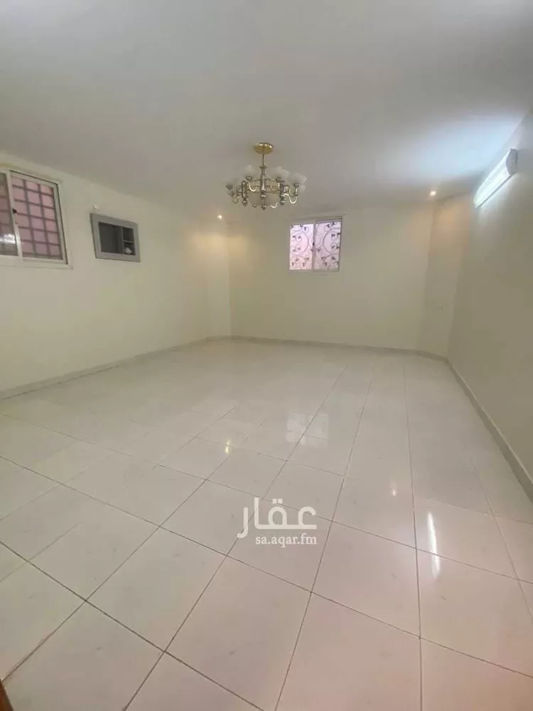 Apartment for Rent in Riyadh Al Uraija Al Wusta