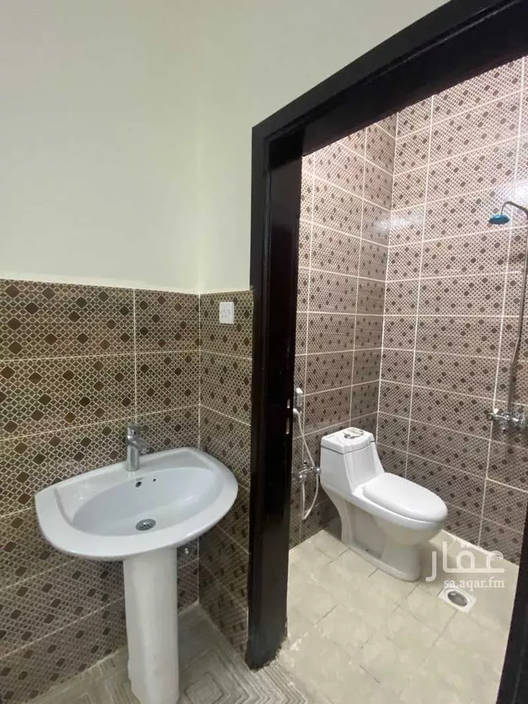 عمارة للإيجار في شارع  ابي حنيفه, حي العريجاء الأوسط, مدينة الرياض, منطقة الرياض صورة 2