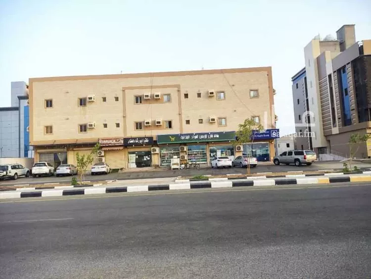 عمارة للبيع في شارع طريق ابو ذر الغفاري, حي الصفاء, مدينة رابغ, منطقة مكة المكرمة