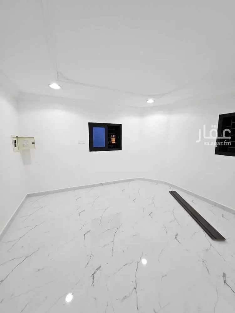 شقة للإيجار في شارع صالح بن حنبل, حي الشروفية, مدينة الاحساء, المنطقة الشرقية