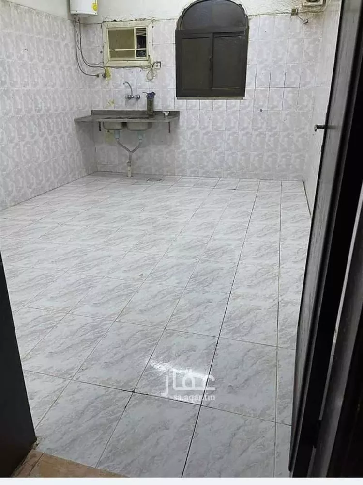 بيت للبيع في شارع العزيزية 99 ، حي العزيزية ، حفر الباطن ، حفر الباطن صورة 3