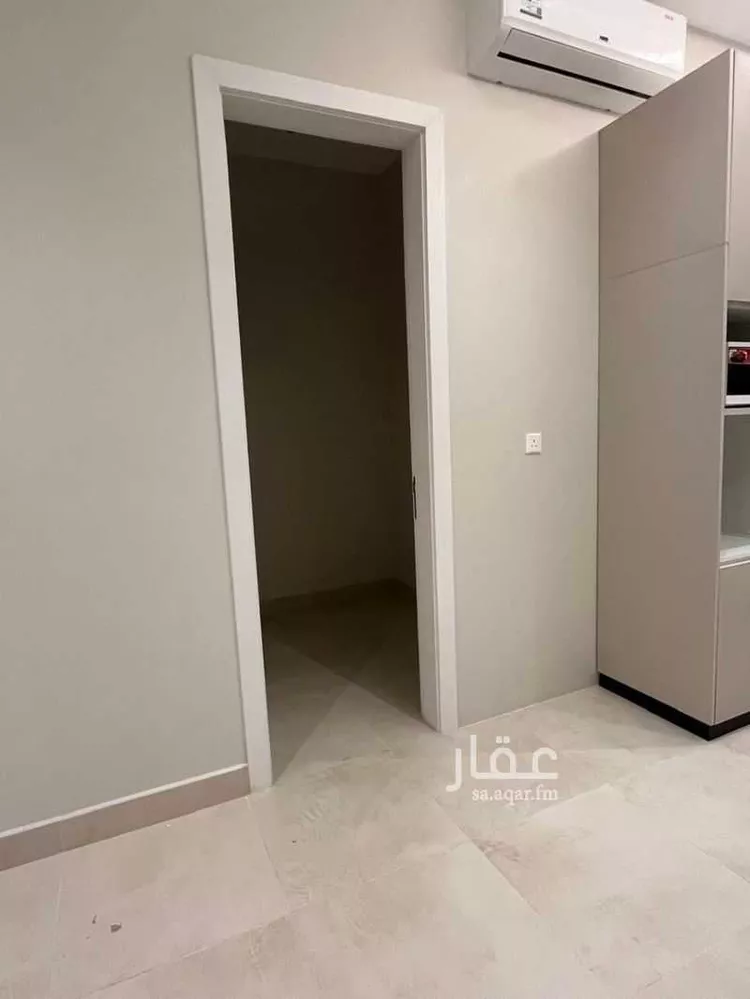 شقة للبيع في شارع محمد بن حمد بن فارس, حي العارض, مدينة الرياض, منطقة الرياض صورة 3