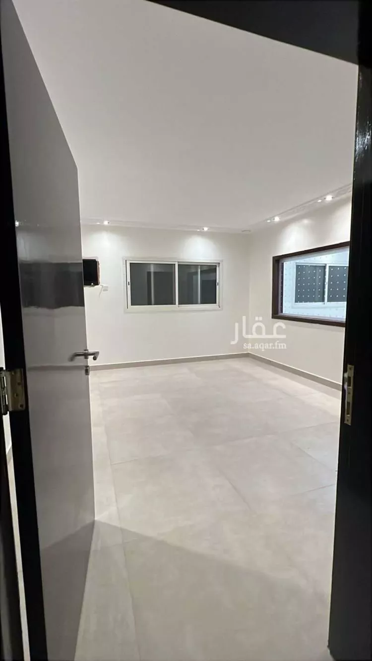 فيلا للبيع في شارع أحمد بن علي الباغاني, حي الجزيرة, مدينة الرياض, منطقة الرياض صورة 2