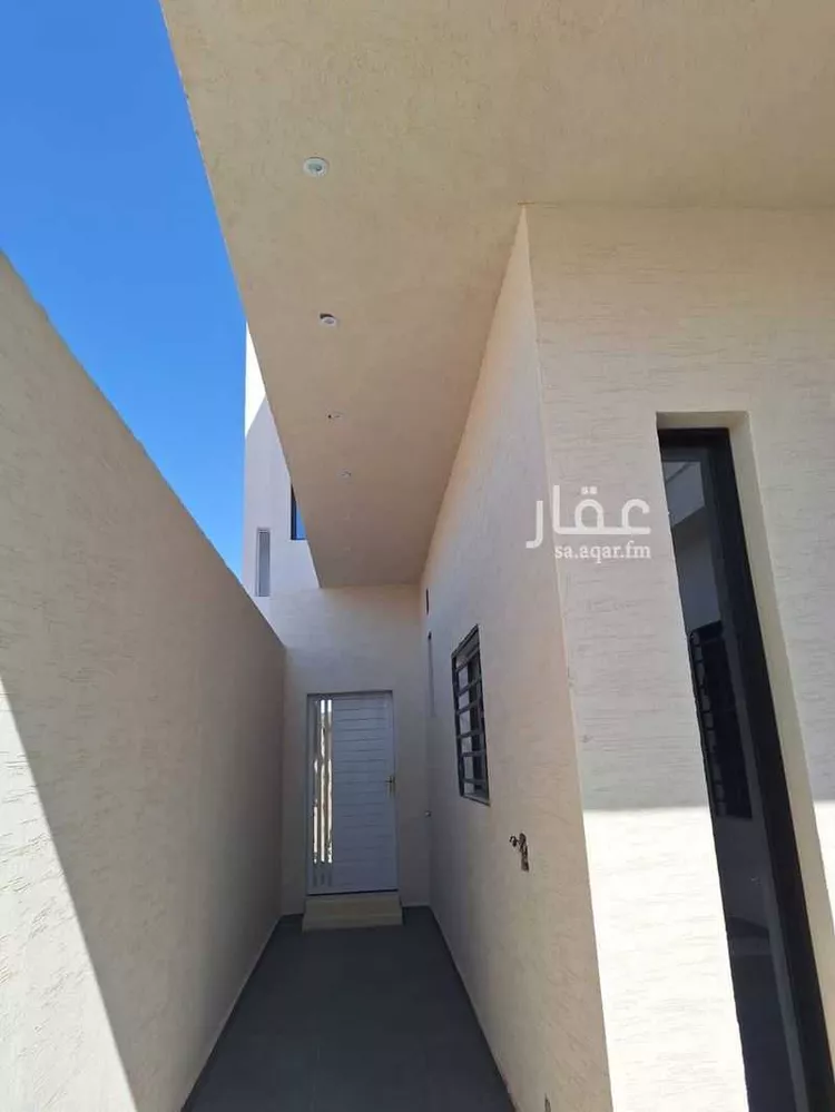 فيلا للإيجار في شارع احمد فتحي زغلول, حي البرية, مدينة الرياض, منطقة الرياض صورة 3