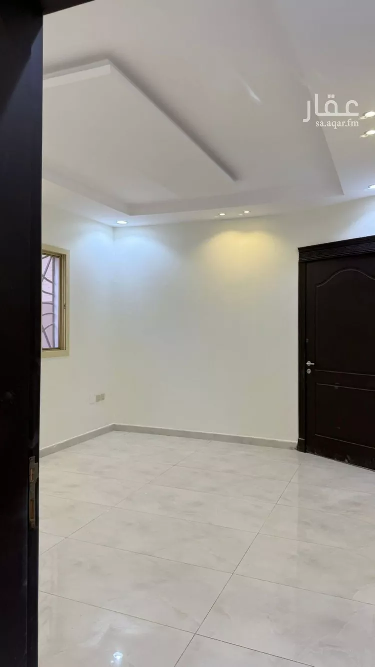 فيلا للبيع في شارع محمد حسن قاضي, حي عكاظ, مدينة الرياض, منطقة الرياض صورة 3
