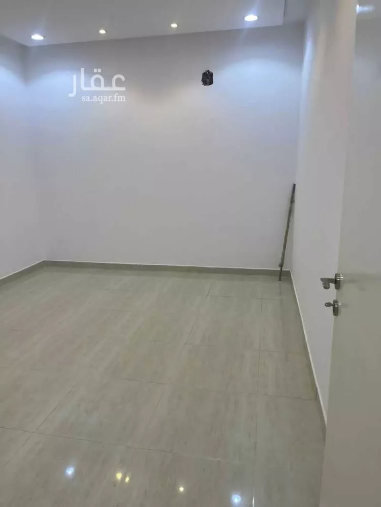 فيلا للإيجار في شارع عبدالقادر السعدي, حي عكاظ, مدينة الرياض, منطقة الرياض صورة 5