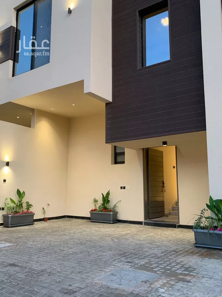 دور للبيع في شارع الحرضة, حي المنار, مدينة الرياض, منطقة الرياض صورة 3