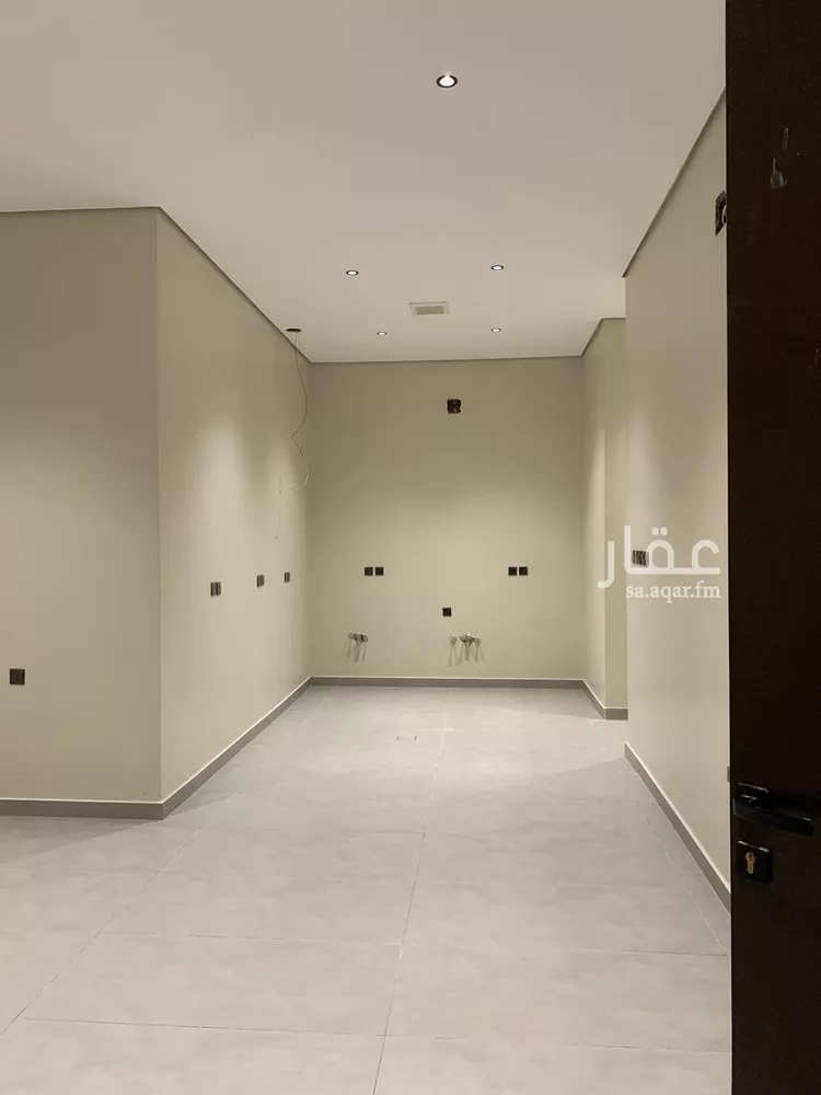 دور للبيع في شارع الحرضة, حي المنار, مدينة الرياض, منطقة الرياض صورة 4