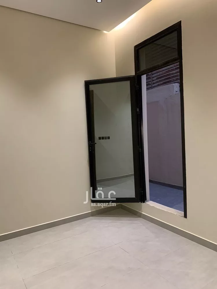 دور للبيع في شارع الحرضة, حي المنار, مدينة الرياض, منطقة الرياض 7