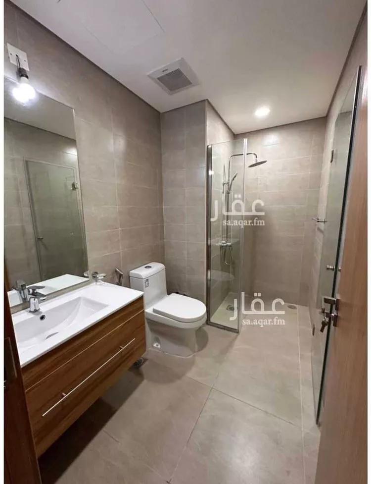 فيلا للإيجار في شارع الحسن بن حمزة ، حي مطار الملك خالد الدولي ، الرياض ، منطقة الرياض صورة 2
