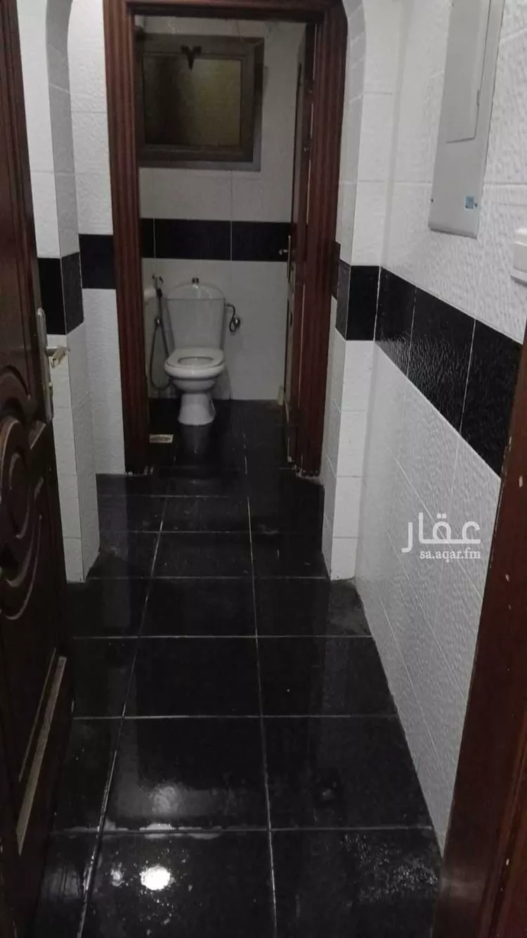 Commercial Office for Rent in Medina Bani Harithah صورة 2