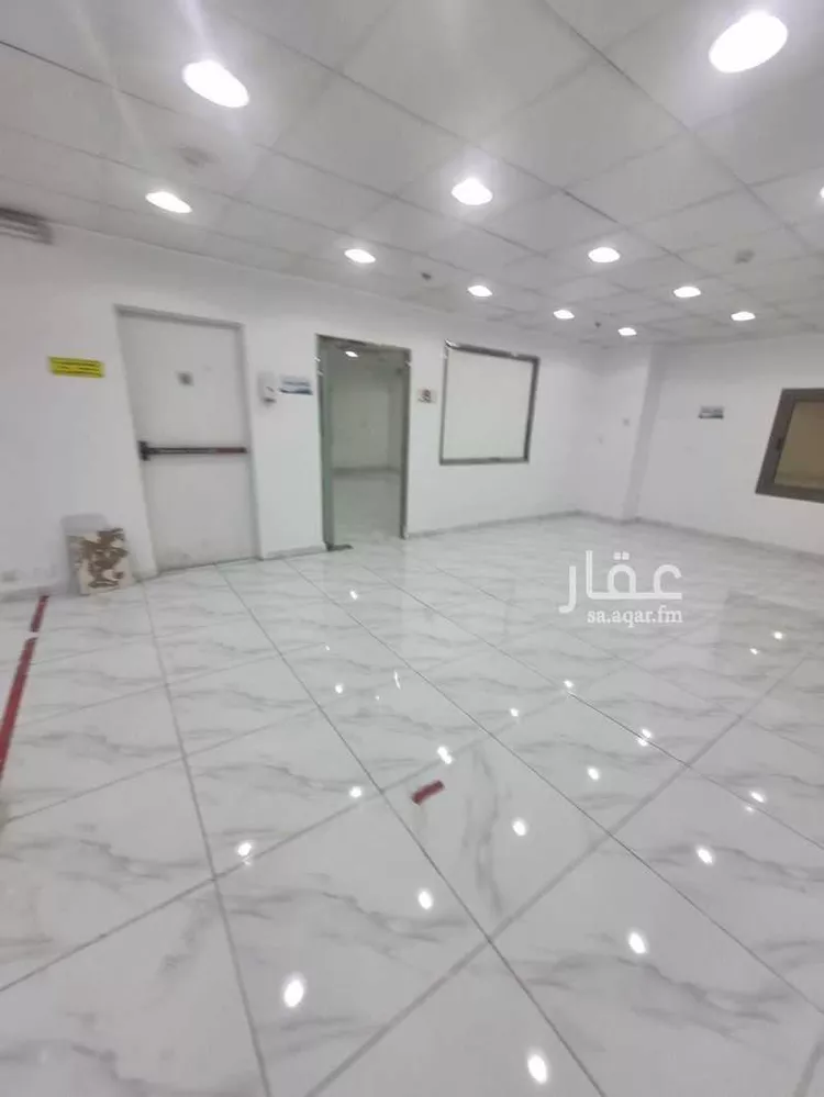 مكتب تجاري للإيجار في شارع الامير محمد ابن عبدالعزيز, حي بنى حارثة, مدينة المدينة المنورة, منطقة المدينة المنورة صورة 4